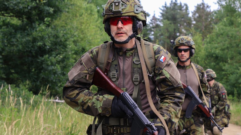 Česká armáda chce shromáždit tisíce dobrovolných branců
